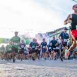 Una multitudinaria corrida y el sorteo de un automóvil marcaron la celebración por los 107 años de la UAA