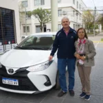 La UAA entregó el auto 0 km del sorteo aniversario